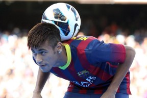 米乐在线登录入口-德约科维奇三赛季统治网坛，FPX电竞粉丝为何高呼双厨狂喜？